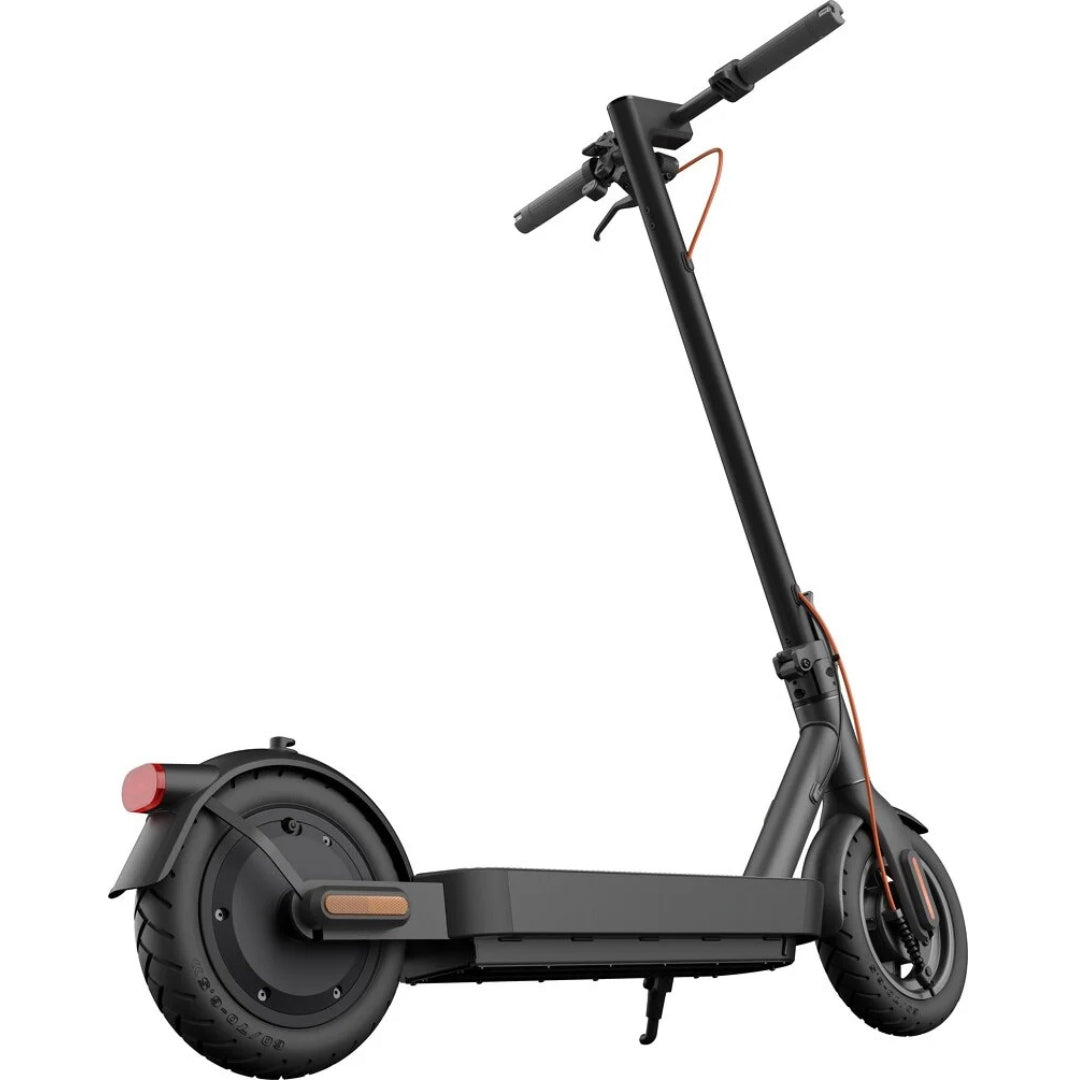 Xiaomi Elscooter 4 Pro - Hastighet 25km/h - Räckvidd 55km